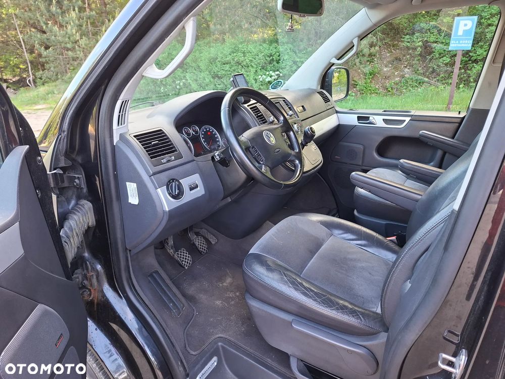 Volkswagen Multivan - 7