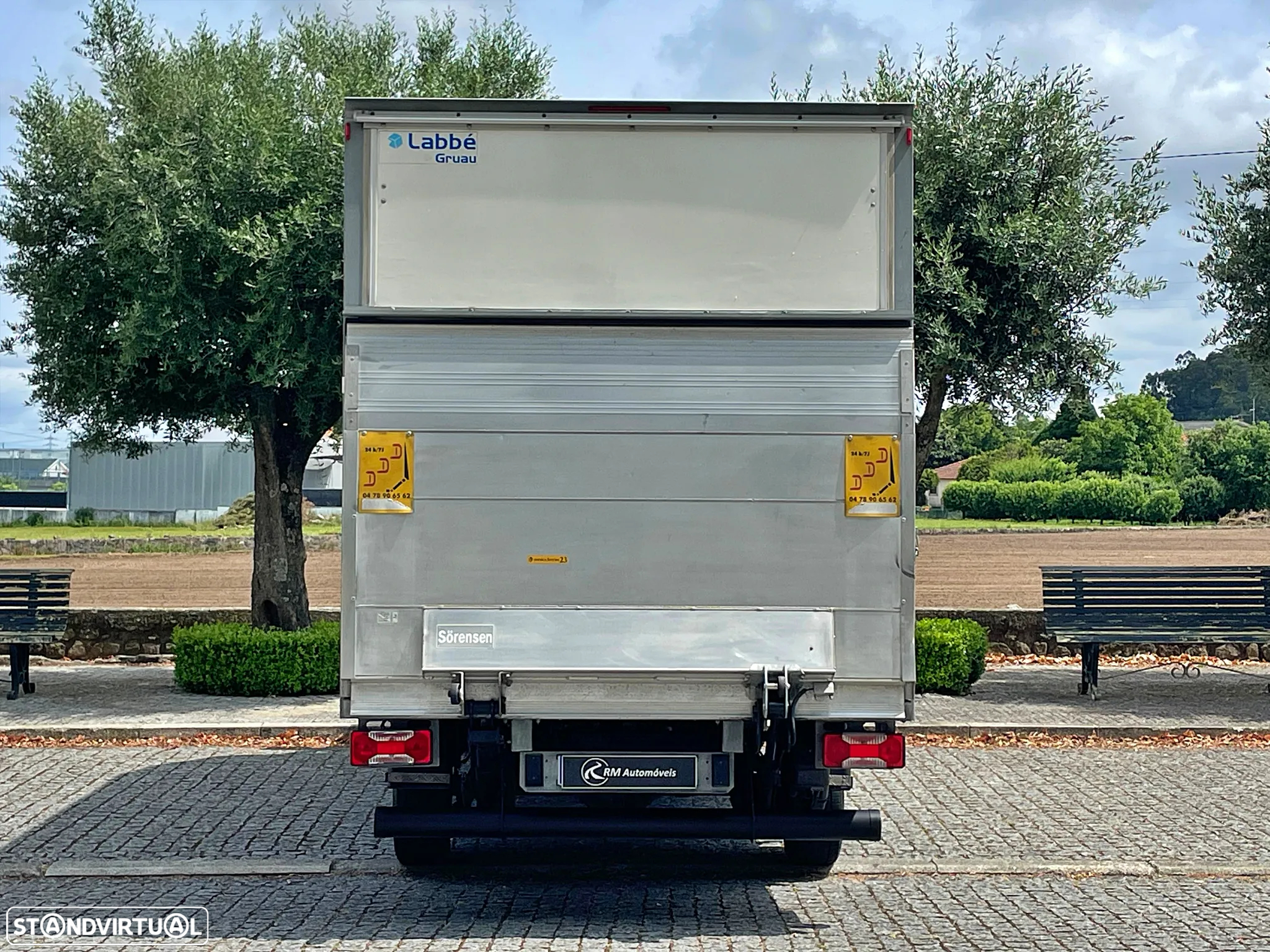 Iveco Daily 35S16 Contentor + Plataforma elevatória - 7