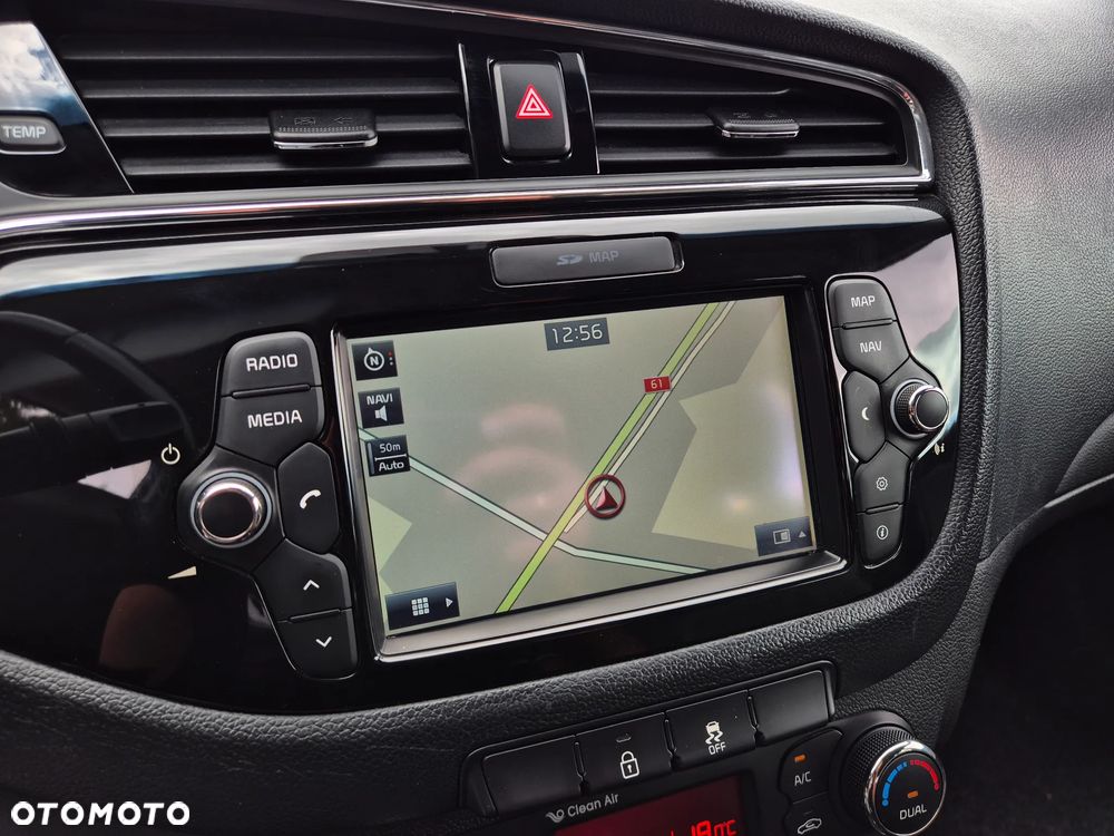 Kia Ceed 1.6 CRDi 136 ISG Platinum Edition - 33