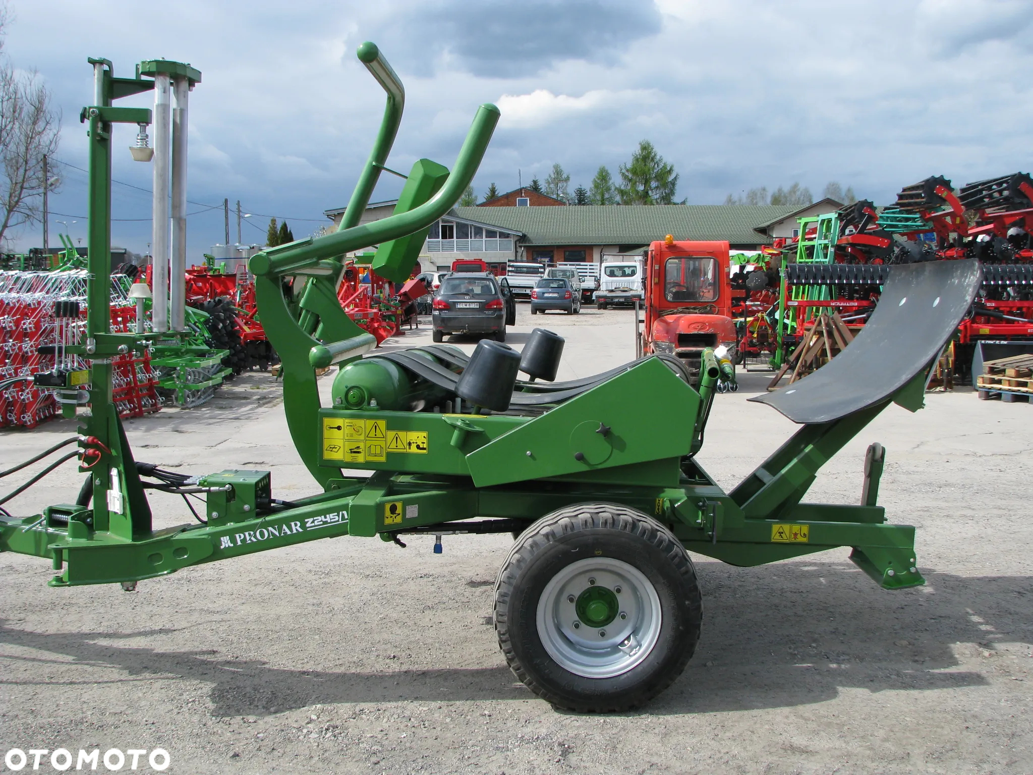 Pronar Owijarka bel samozaładowcza PRONAR Z245, Metal-Fach 577 - 5