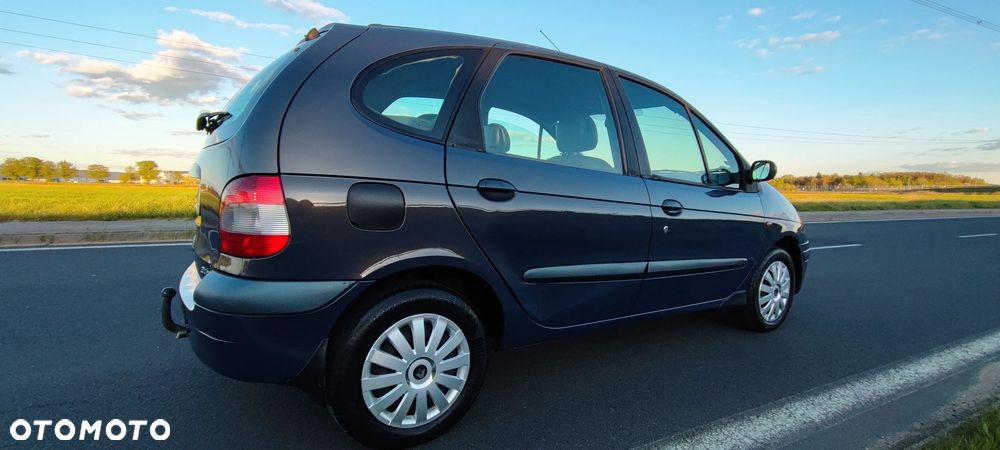 Renault Scenic 2.0 16V Privilege - 6