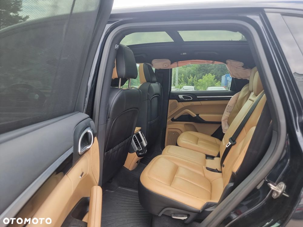 Porsche Cayenne Tiptronic S - 15