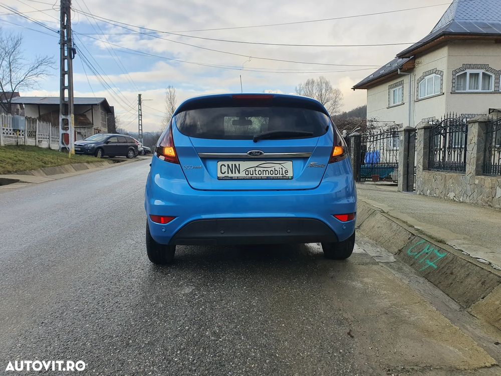 Ford Fiesta 1.6 TDCI DPF Titanium - 14