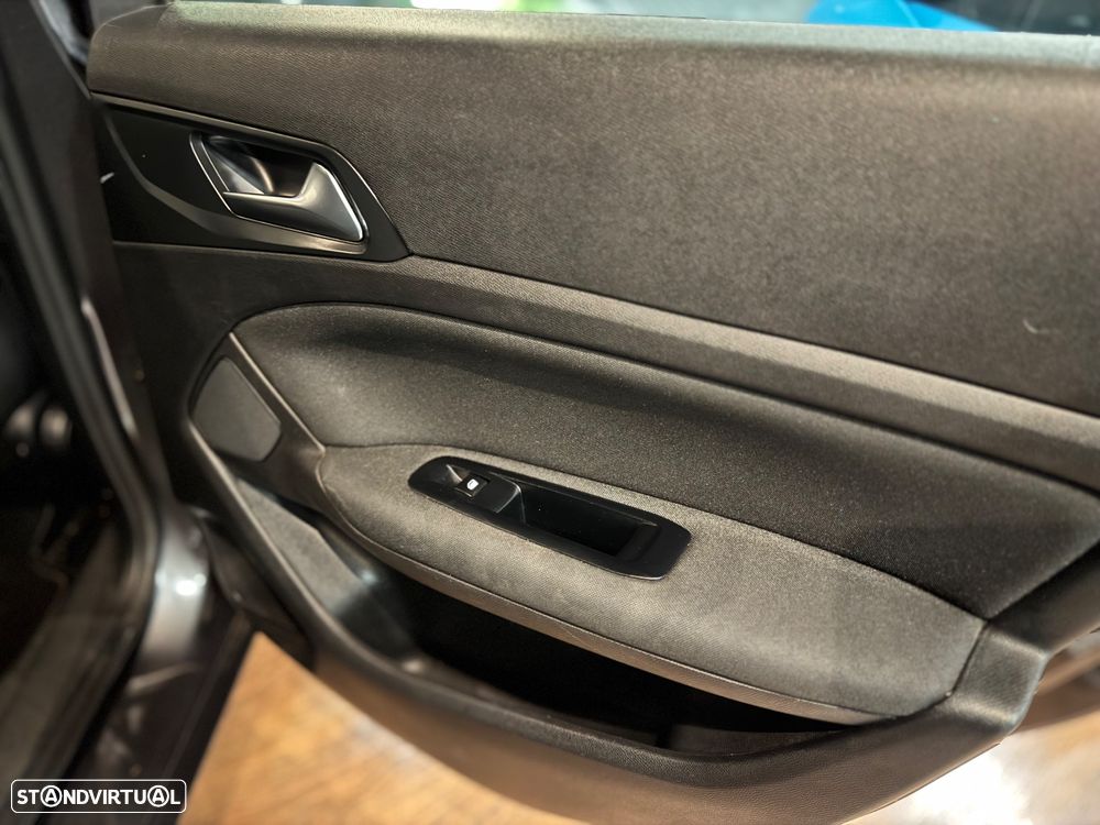 Peugeot 308 SW BlueHDi 130 Stop & Start Active - 28