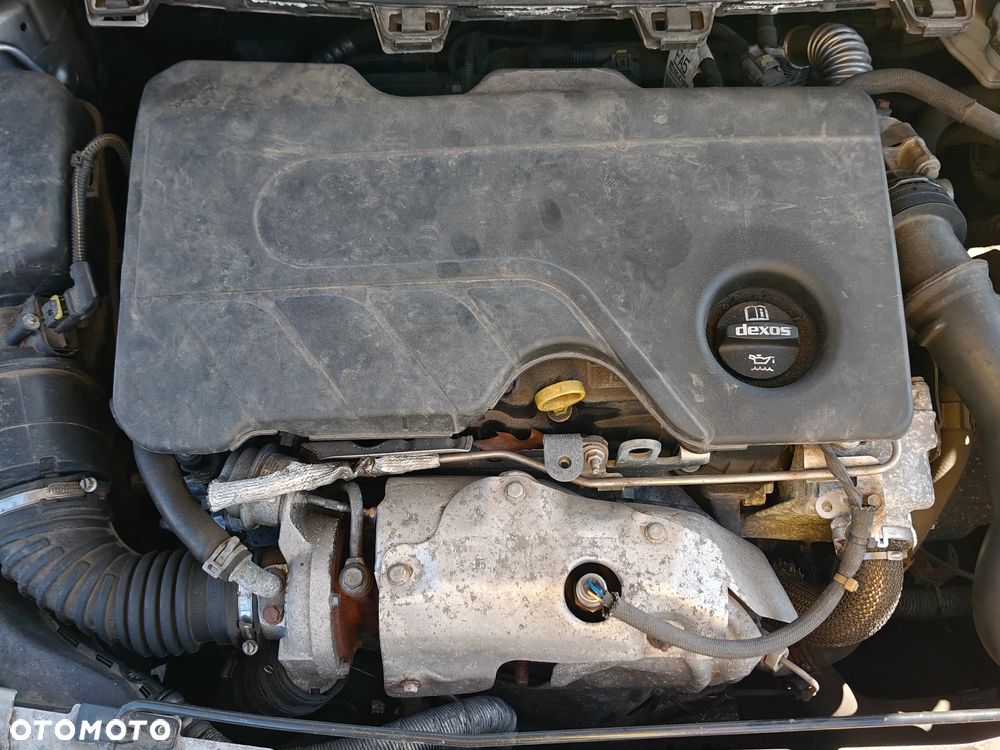 Opel Astra 1.6 CDTI Sport - 8