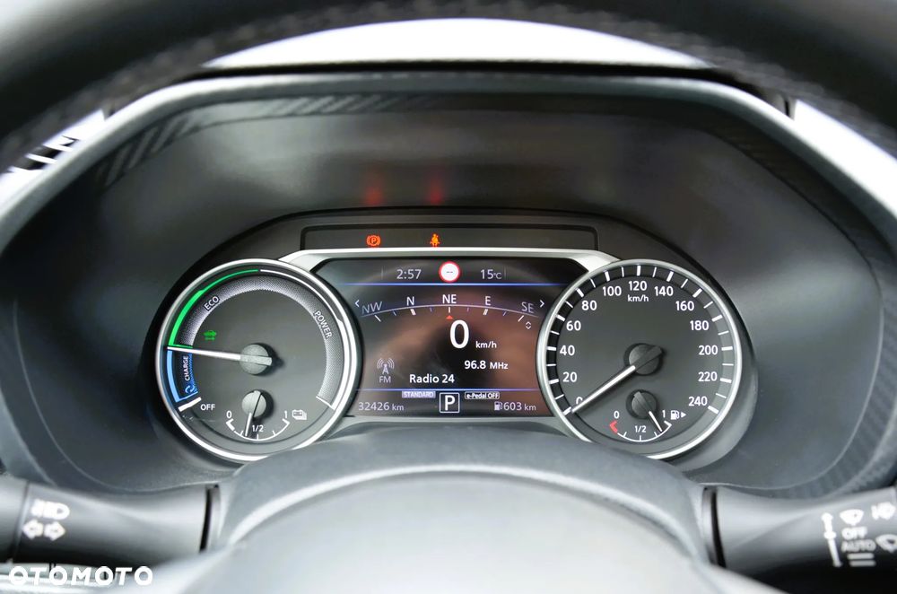 Nissan Juke 1.6 Hybrid N-Connecta AMT - 30