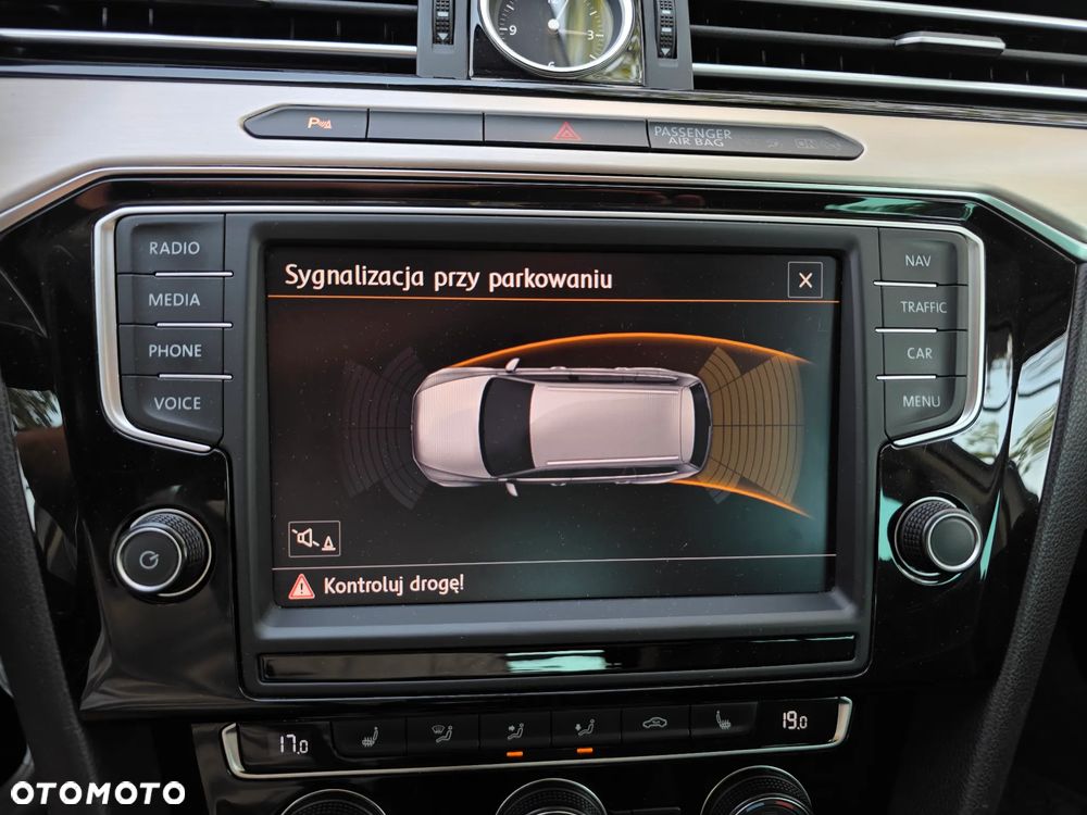 Volkswagen Passat 2.0 TDI BMT Highline - 14