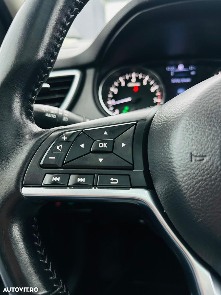 Nissan Qashqai 1.2 DIG-T Xtronic N-Connecta - 31