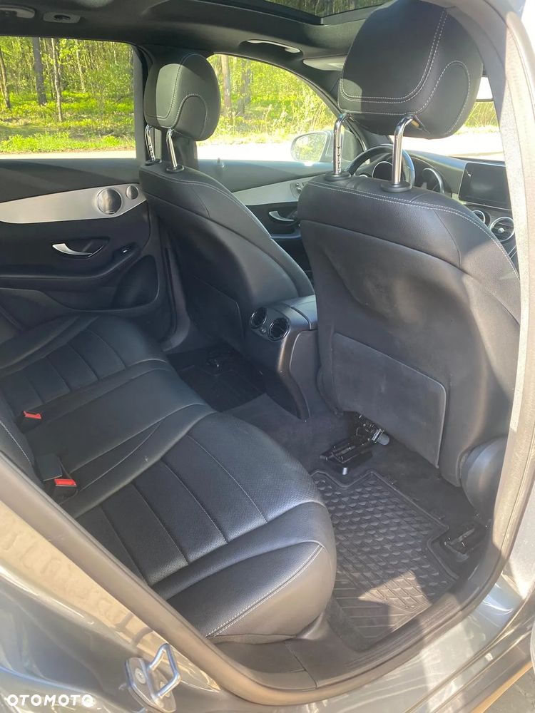 Mercedes-Benz GLC 300 e 4-Matic - 11