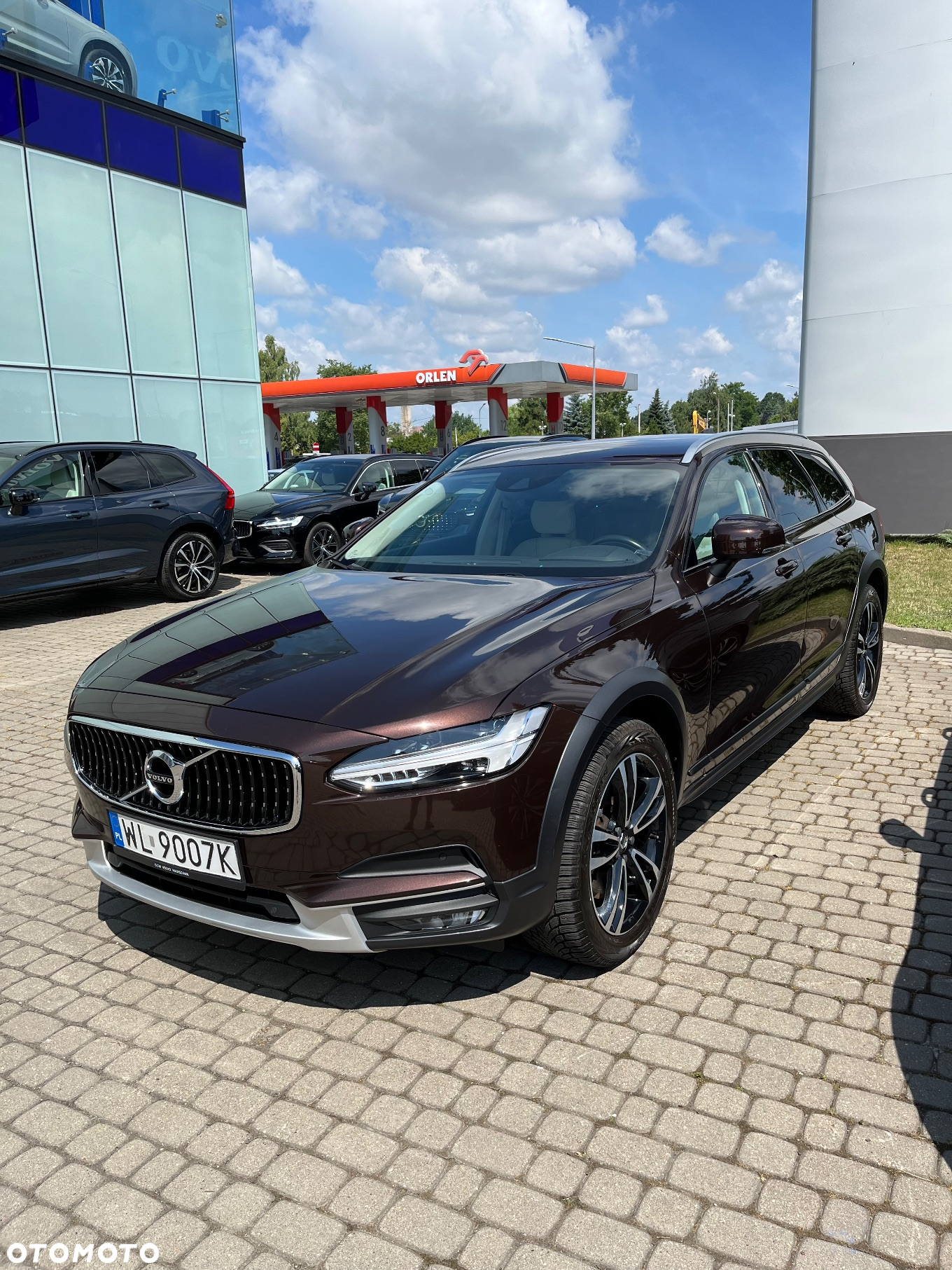 Volvo V90 Cross Country D5 AWD Pro - 4