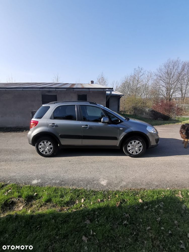 Suzuki SX4 1.6 VVT 4x4 Style - 5