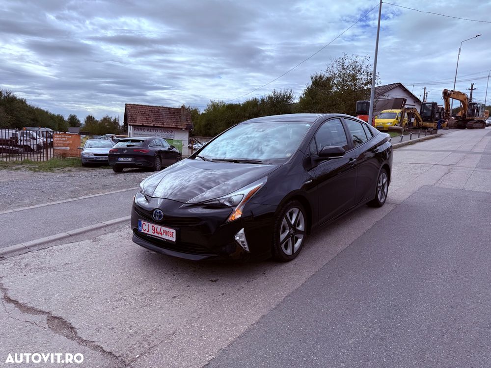 Toyota Prius 1.8 HSD Exclusive Plus - 6
