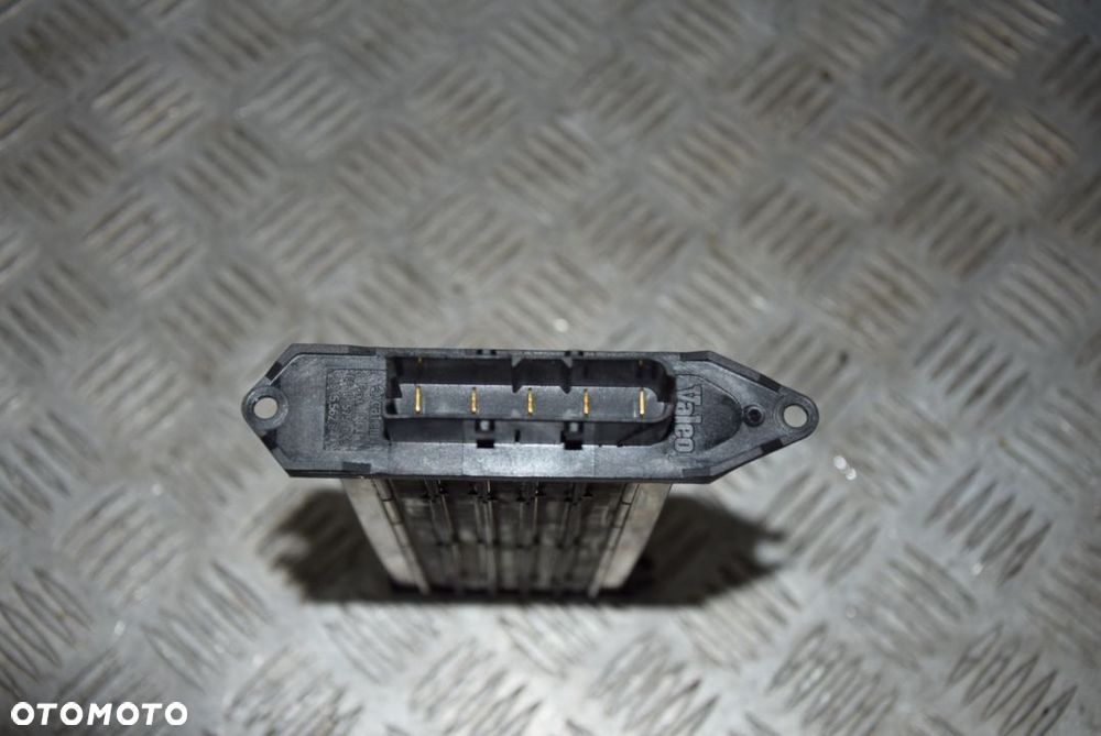 JEEP GRAND CHEROKEE WK 3.0 CRD NAGRZEWNICA ELEKTRYCZNA - 2