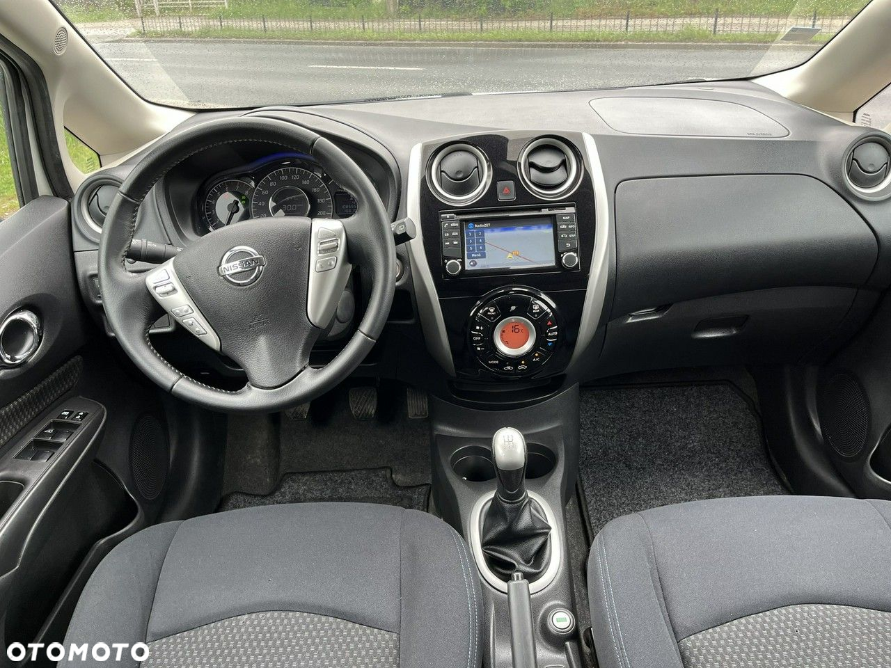Nissan Note - 12