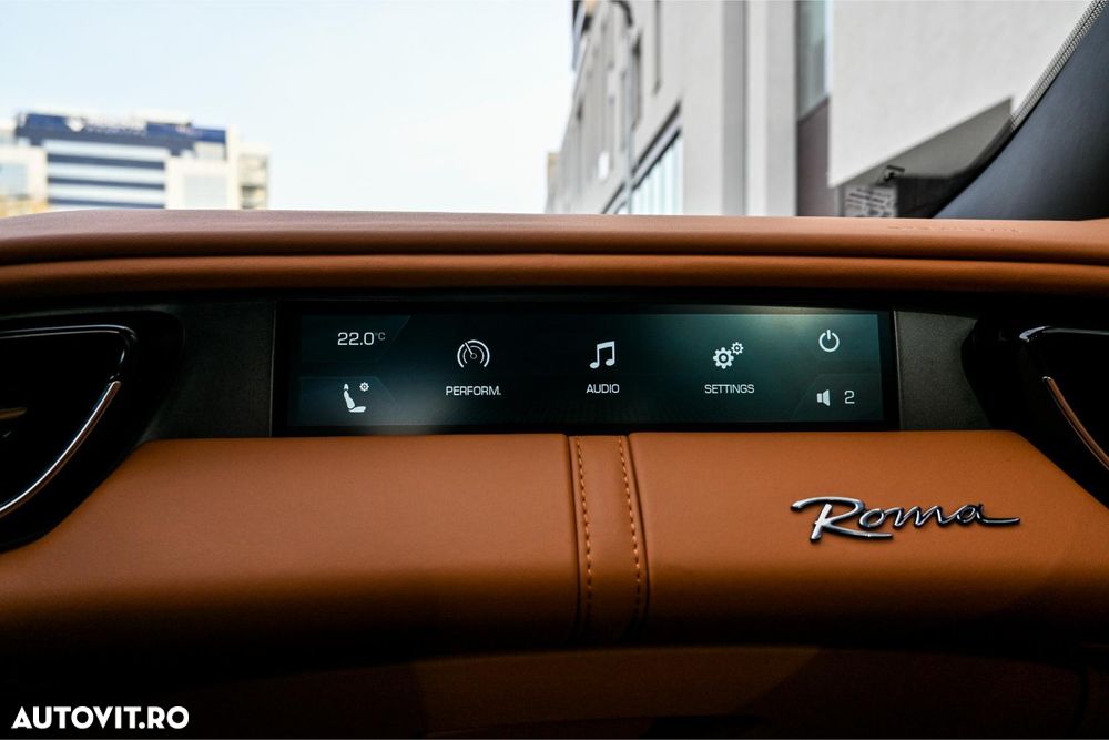 Ferrari Roma - 18