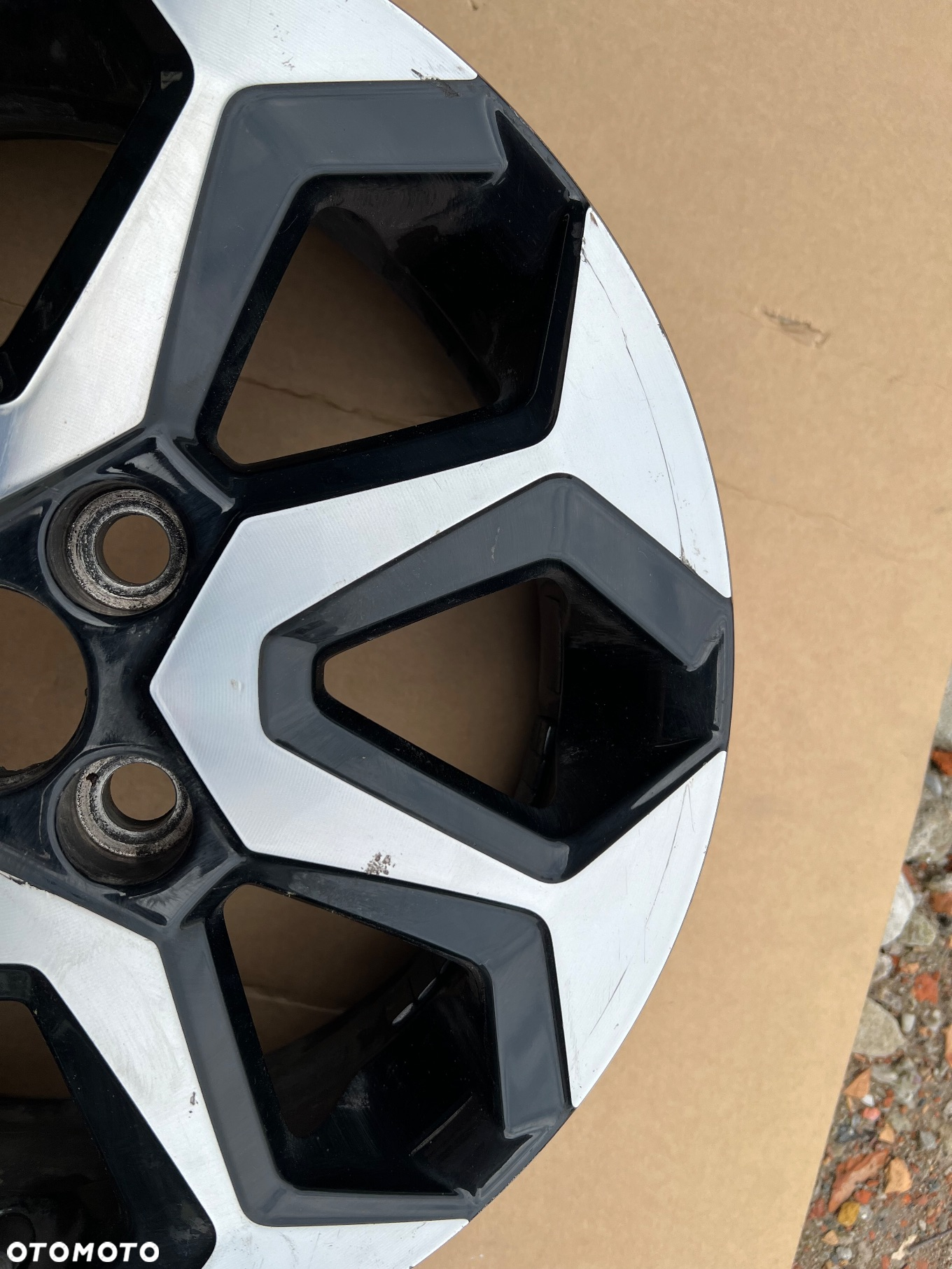 FELGA FELGI TOYOTA 4,5JX15H2 ET35 4X100 AYGO II 2 R15 15 4,5J X 42611-0H050 - 4