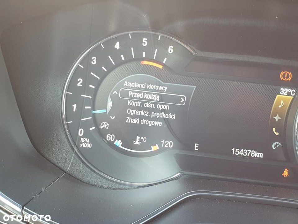 Ford Mondeo - 25