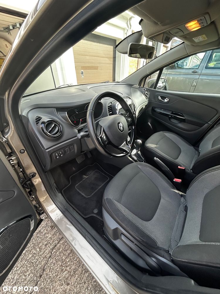 Renault Captur - 21