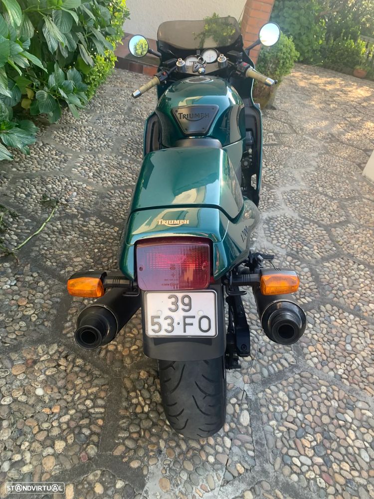 Triumph Daytona 1200 - 3