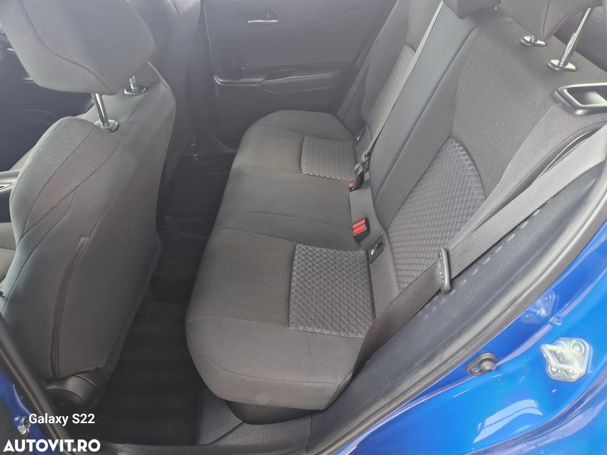 Toyota C-HR 1.8 HSD 4x2 CVT C-enter - 19