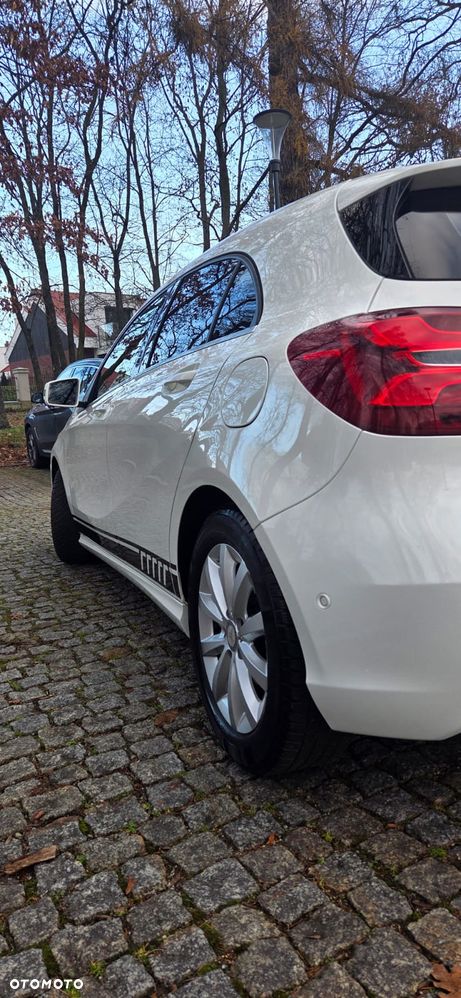 Mercedes-Benz Klasa A 180 7G-DCT Urban - 5