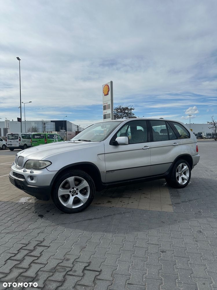 BMW X5 4.4i - 3