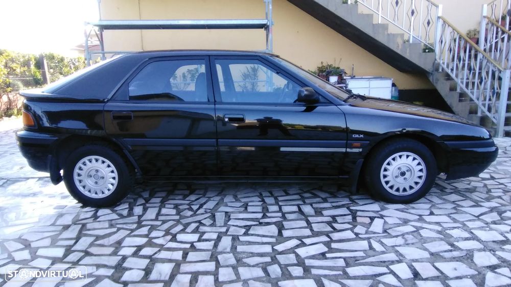 Mazda 323 - 3