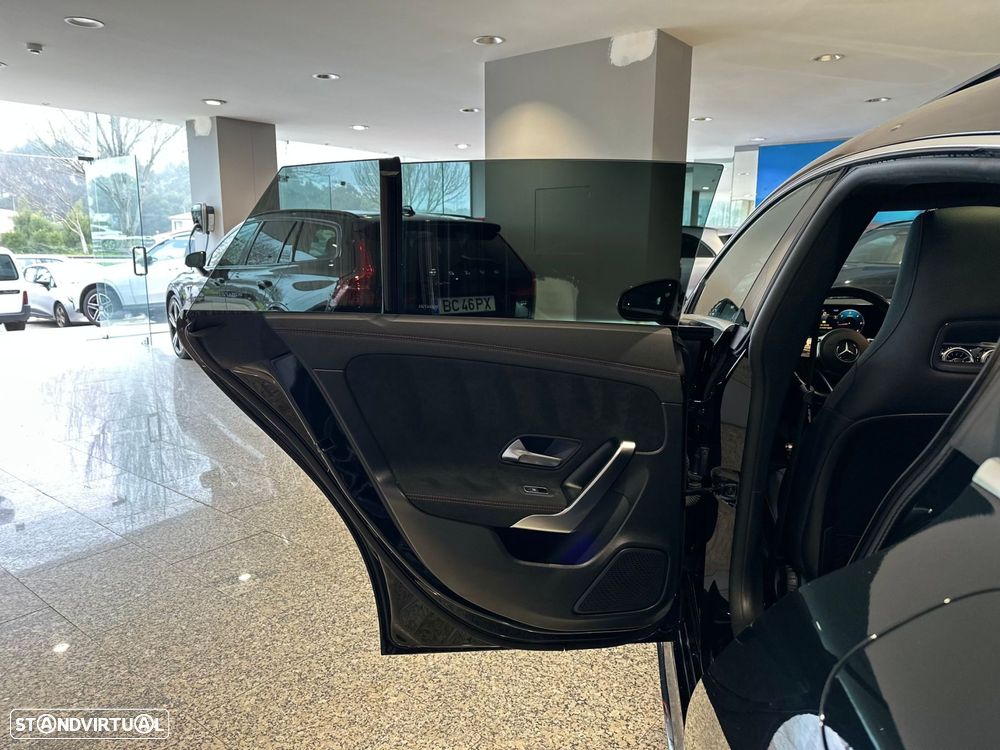 Mercedes-Benz CLA 200 d Shooting Brake AMG Line Aut. - 26