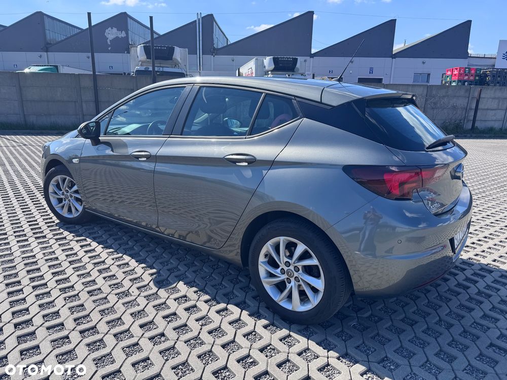 Opel Astra 1.2 T Edition S&S - 4