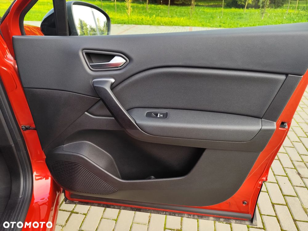 Renault Captur 1.3 TCe mHEV Techno EDC - 14