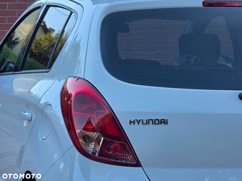 Hyundai i20 blue 1.2 Advantage+ - 19