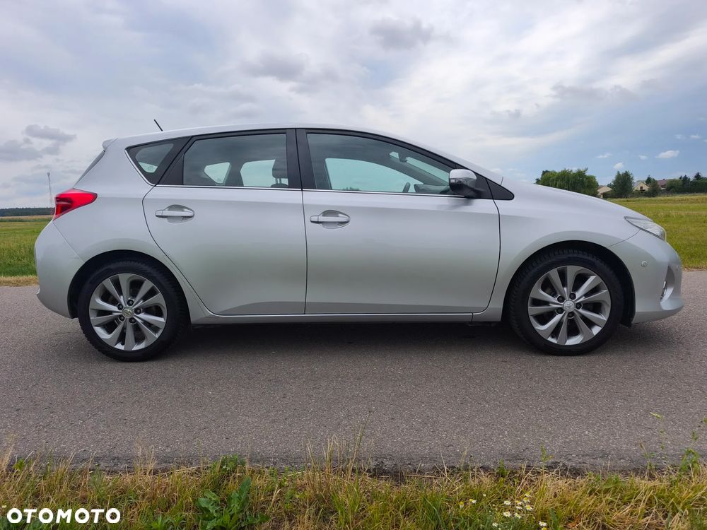 Toyota Auris 1.6 Executive - 5