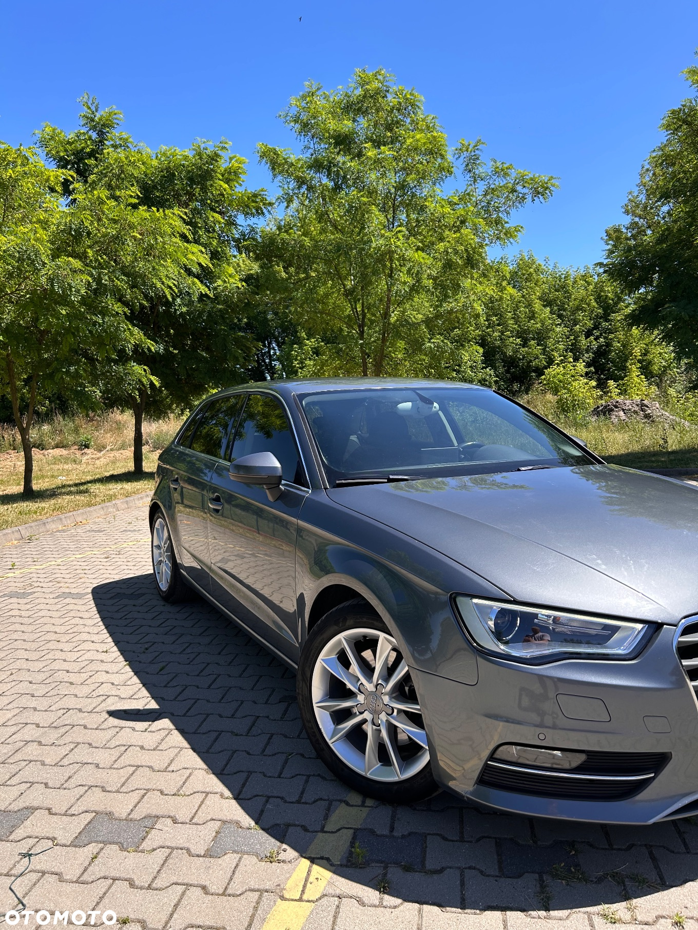 Audi A3 2.0 TDI Sportback (clean diesel) quattro S tronic Ambiente - 2