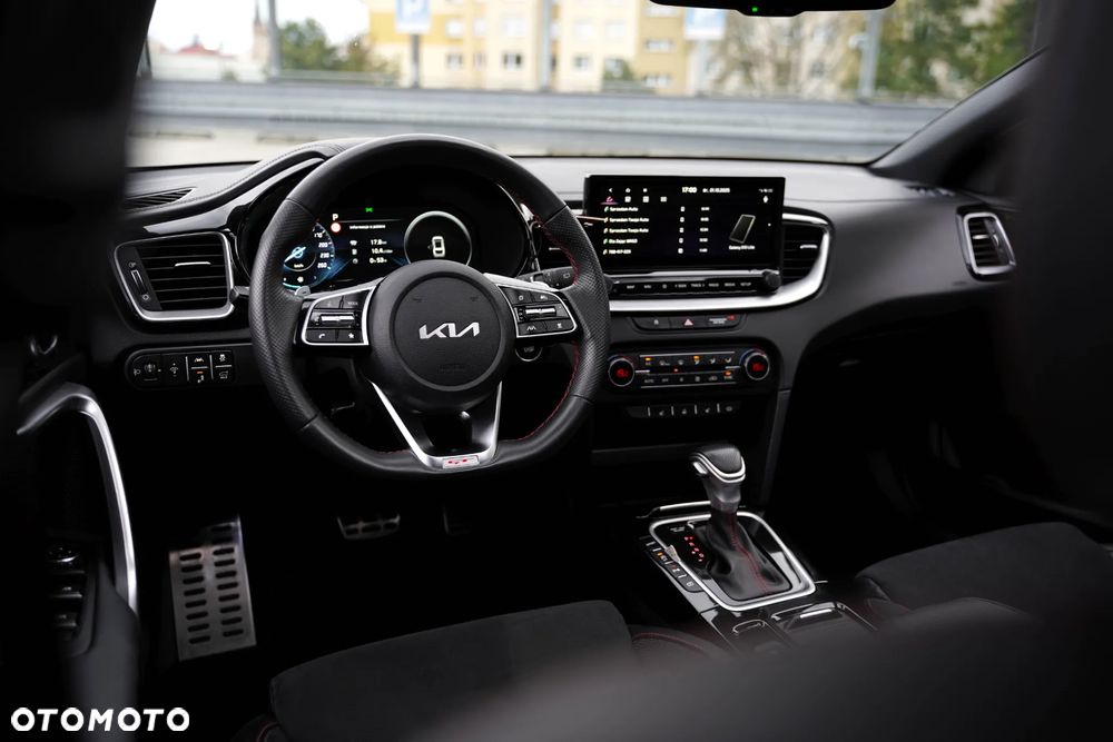Kia ProCeed 1.6 T-GDI GT DCT - 26