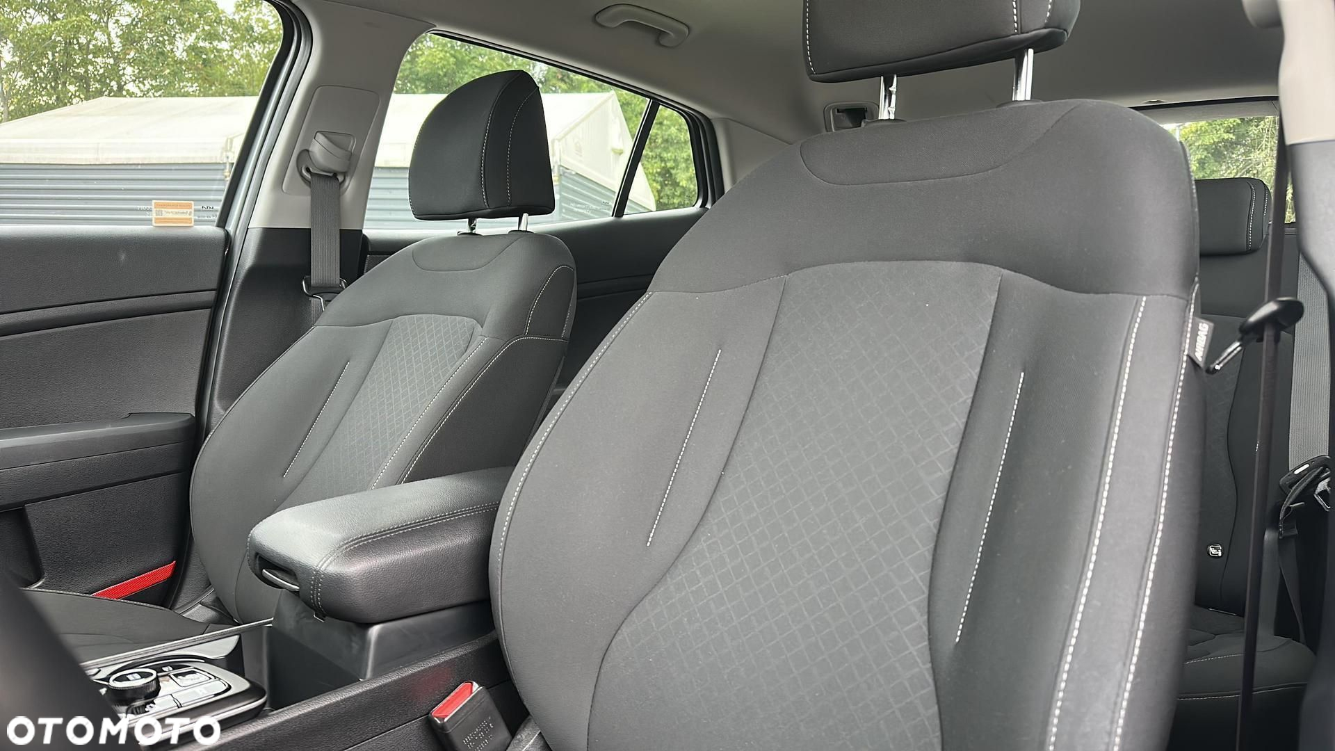 Kia Sportage 1.6 T-GDI MHEV M 2WD DCT - 13