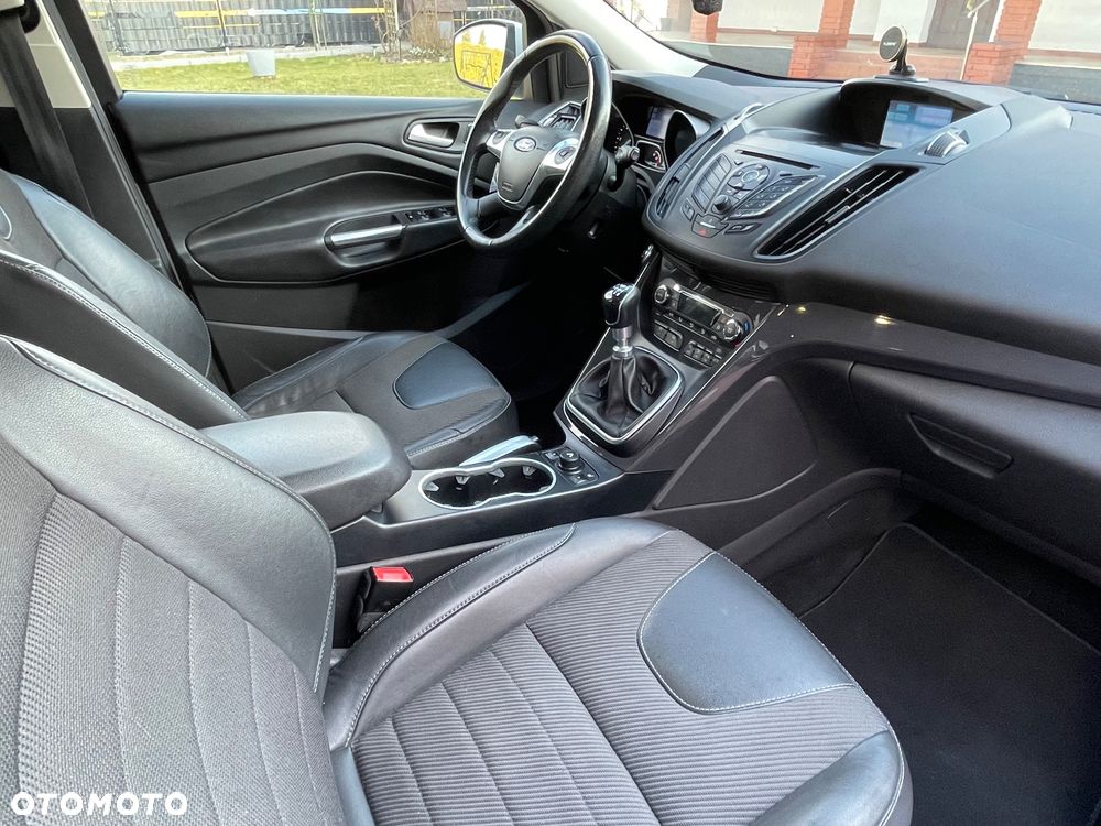 Ford Kuga 2.0 TDCi 4x4 Titanium - 11