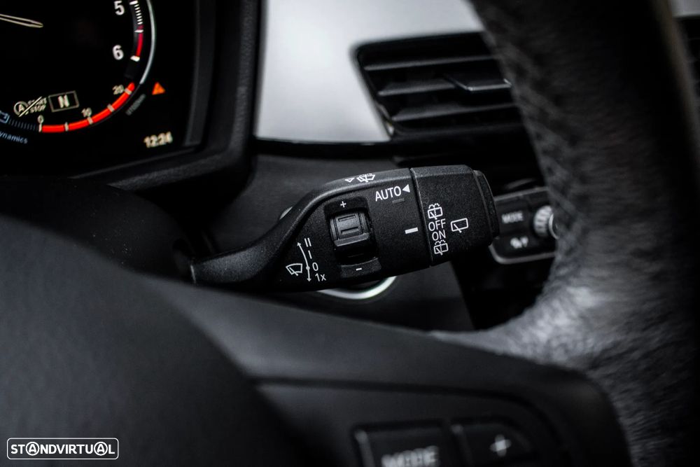 BMW X1 16 d sDrive Advantage - 17