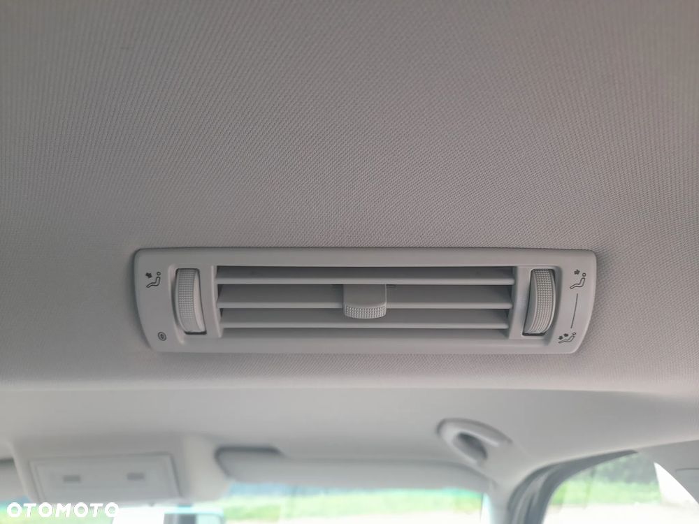 Volkswagen Sharan 2.0 TDI DPF Trendline - 21