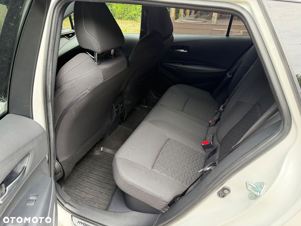 Toyota Corolla 2.0 Hybrid Executive - 13