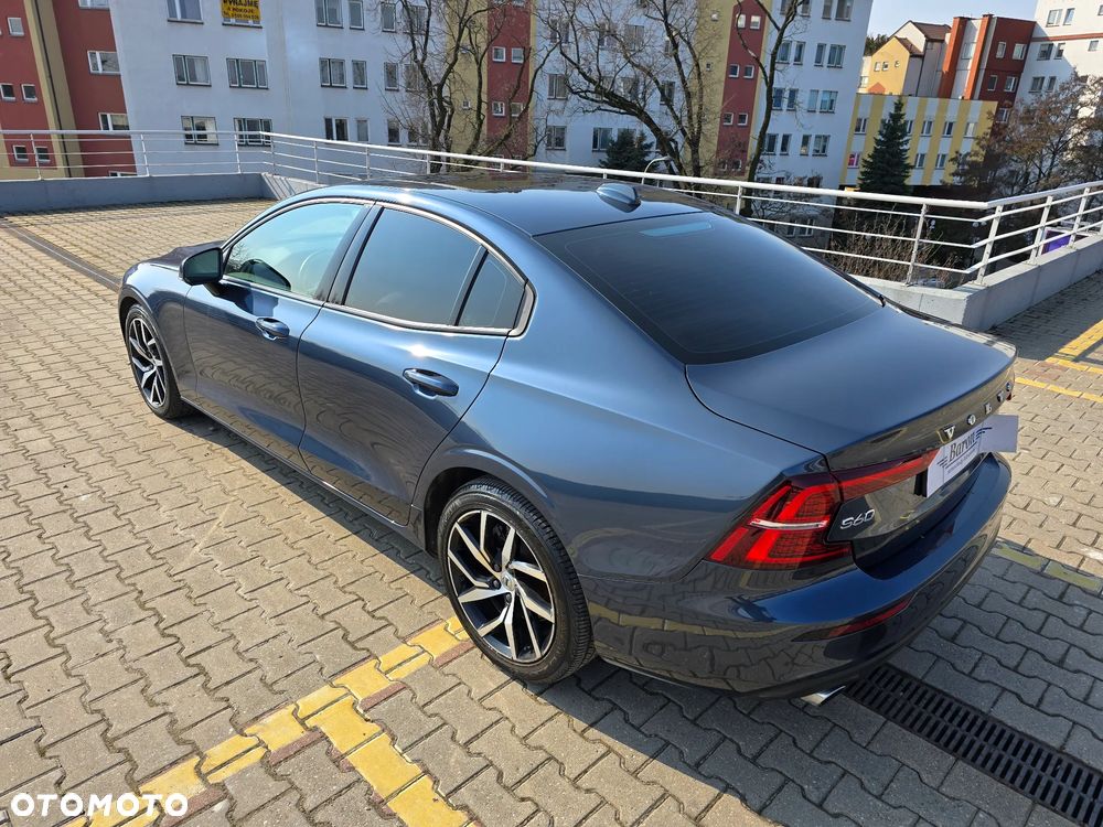 Volvo S60 T5 Momentum Pro - 9