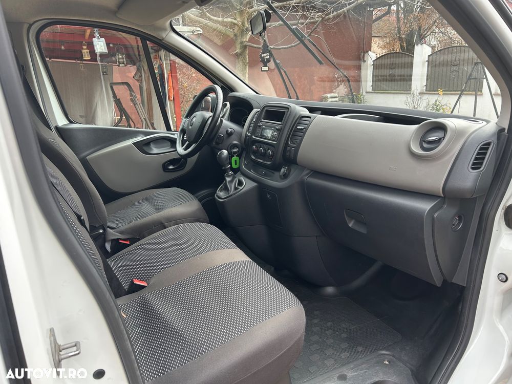 Renault Trafic Combi L2H1 8+1 Authentique - 9