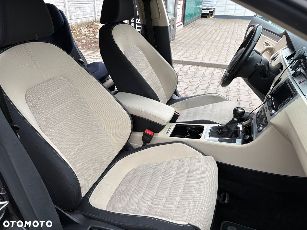 Volkswagen Passat CC 2.0 TDI - 16