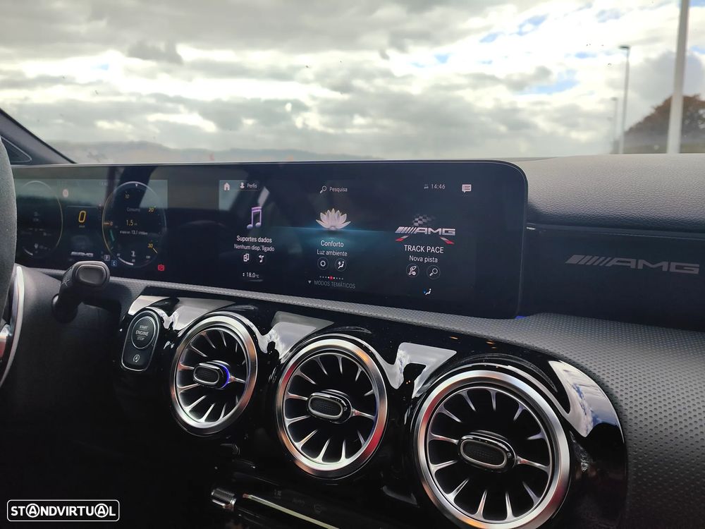 Mercedes-Benz A 45 AMG S 4Matic+ Speedshift DCT 8G Line Premium - 28