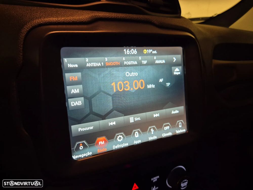 Jeep Renegade 1.6 MJD Sport - 19