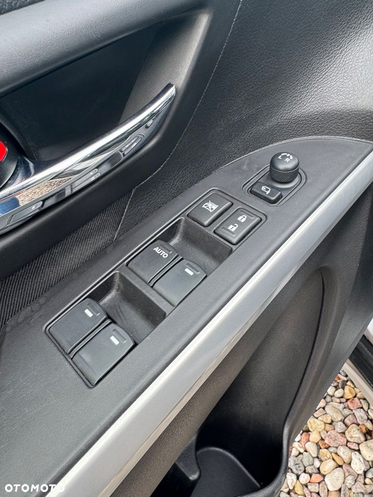 Suzuki SX4 S-Cross 1.6 VVT 4x2 Comfort - 35