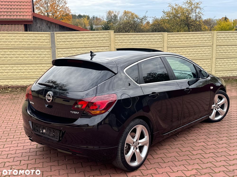 Opel Astra 1.6 T Sport - 25