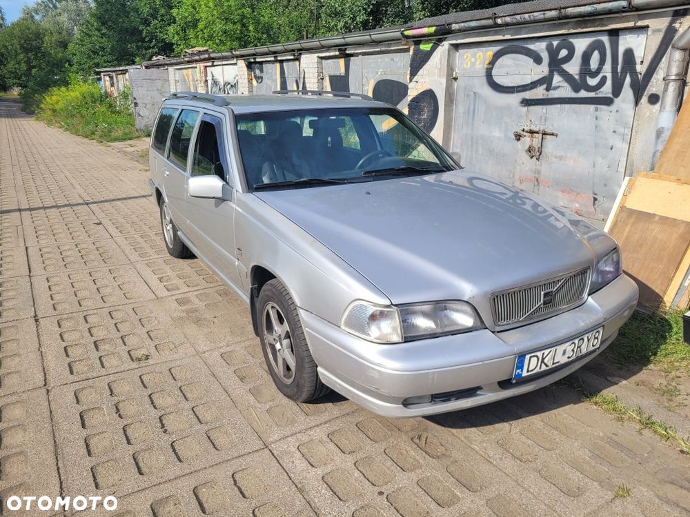 Volvo V70 - 1