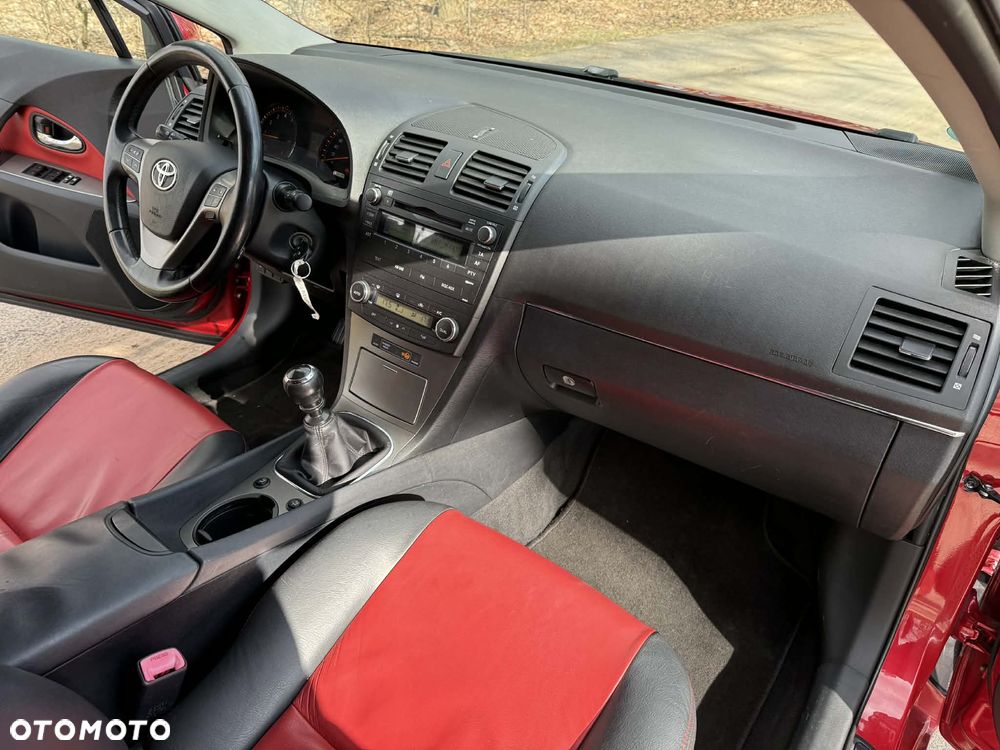 Toyota Avensis 1.8 Sol EU5 - 25