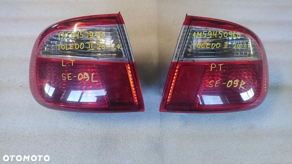 SEAT LAMPY TYŁ TYLNE PRAWE LEWE - 12