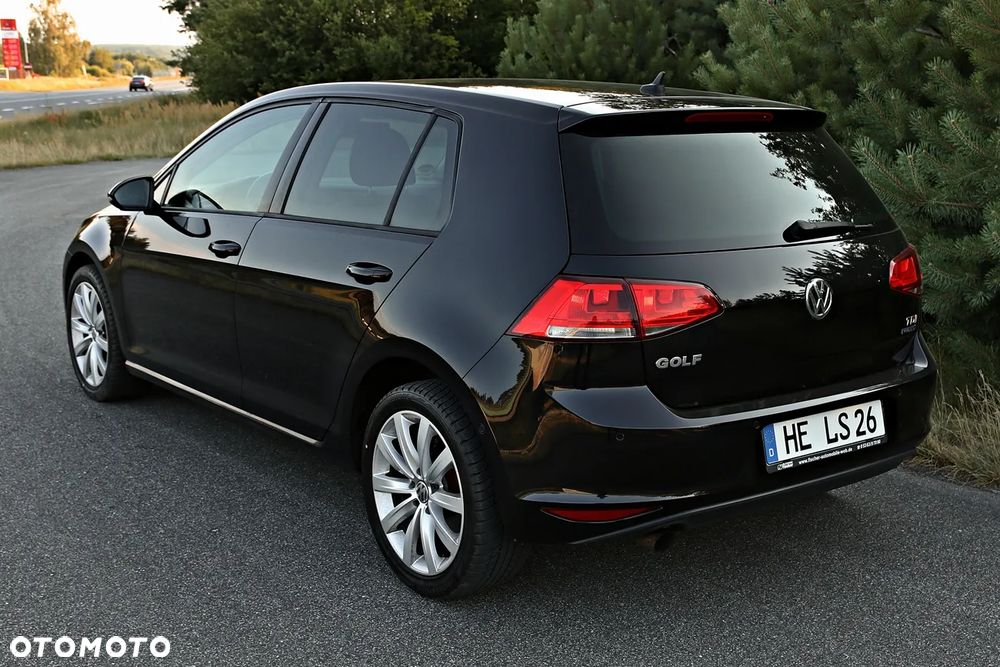 Volkswagen Golf 1.6 TDI BlueMotion Technology Cup - 25